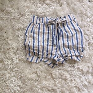 Cute flowy striped shorts